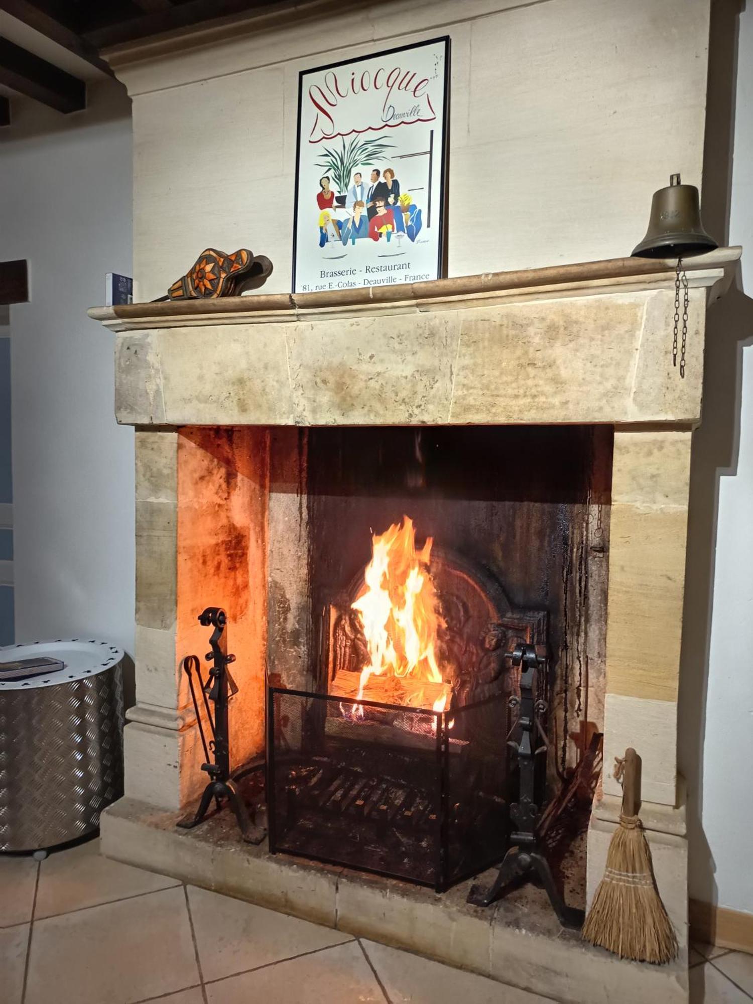 Maison De Charme Tour-en-Bessin Kültér fotó